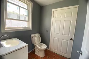 81 Pilgrim Ave, Worcester, MA 01604 - Photo 10