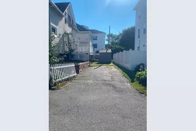 81 Pilgrim Ave, Worcester, MA 01604 - Photo 4