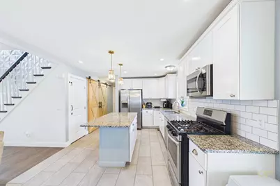 65 Armsby St, New Bedford, MA 02745 - Photo 8