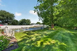 6 Topaz Ln, Dartmouth, MA 02747 - Photo 32