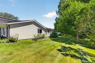 6 Topaz Ln, Dartmouth, MA 02747 - Photo 38