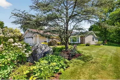 6 Topaz Ln, Dartmouth, MA 02747 - Photo 4