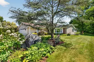 6 Topaz Ln, Dartmouth, MA 02747 - Photo 4