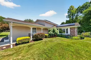 6 Topaz Ln, Dartmouth, MA 02747 - Photo 2