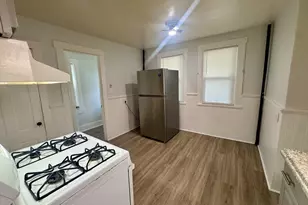 39 Perry Ave, Stoughton, MA 02072 - Photo 8