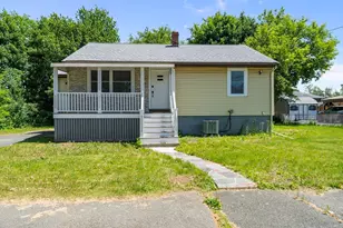 37 Bent Ave, Malden, MA 02148 - Photo 2