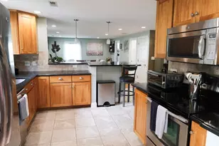 129 Burley St, Danvers, MA 01923 - Photo 4