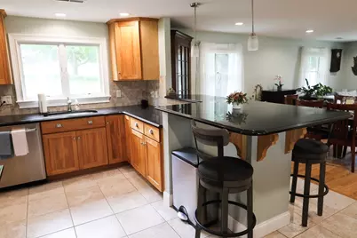 129 Burley St, Danvers, MA 01923 - Photo 6