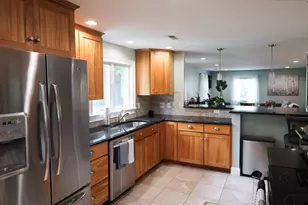 129 Burley St, Danvers, MA 01923 - Photo 6