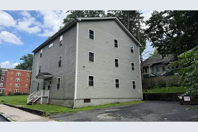 174 Locust St, Springfield, MA 01108 - Photo 2