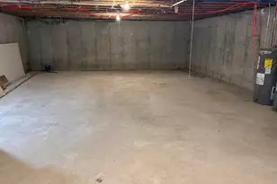 174 Locust St, Springfield, MA 01108 - Photo 32
