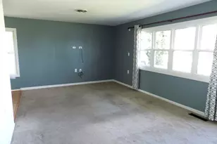 4 S Richard St, Milford, MA 01757 - Photo 4