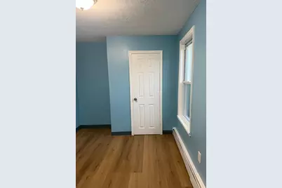 351-353 Lawrence St #4, Lowell, MA 01852 - Photo 6