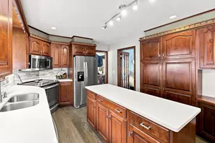 27 Shirley St, Wilbraham, MA 01095 - Photo 10