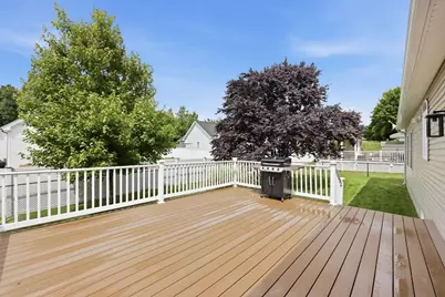 154 Mayflower Ave, Chicopee, MA 01013 - Photo 28