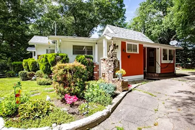 19 Carver St, Whitman, MA 02382 - Photo 2