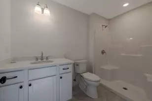 112 Genest St, Dracut, MA 01826 - Photo 14