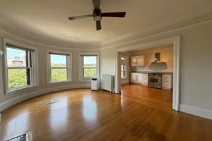 186 Commonwealth Ave, Boston, MA 02116 - Photo 2