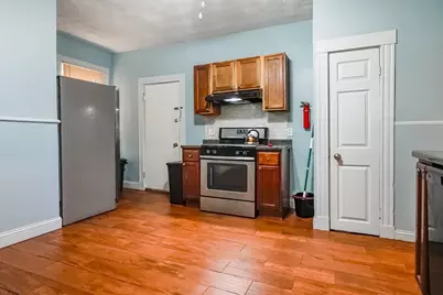 29 Wildwood St, Boston, MA 02124 - Photo 14