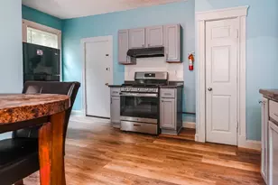 29 Wildwood St, Boston, MA 02124 - Photo 4