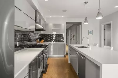 407 W 1st #302, Boston, MA 02127 - Photo 4