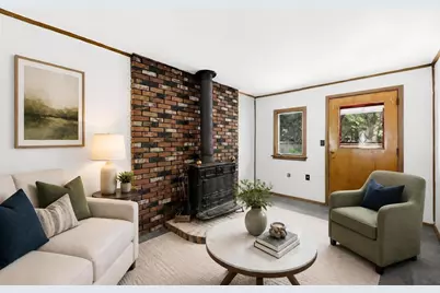 22 Dartmouth St, South Hadley, MA 01075 - Photo 26