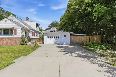 22 Dartmouth St, South Hadley, MA 01075 - Photo 38