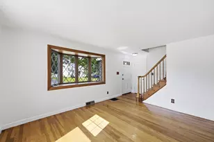 22 Dartmouth St, South Hadley, MA 01075 - Photo 2