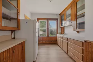 345 Sprague St, Fall River, MA 02724 - Photo 16