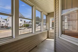 345 Sprague St, Fall River, MA 02724 - Photo 4
