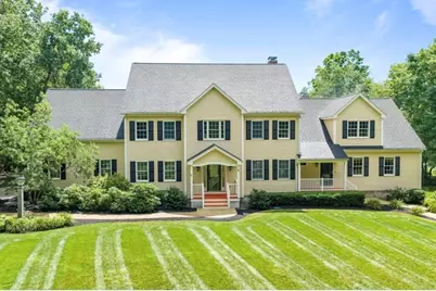 139 Highland St, Townsend, MA 01469 - Photo 1