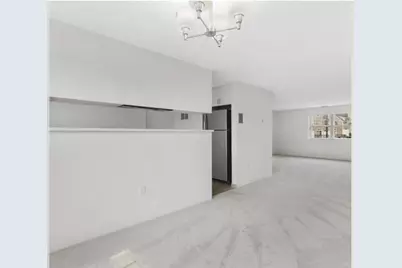 200 Bedford #15E, Woburn, MA 01801 - Photo 4