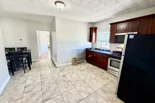 104 Bow, Everett, MA 02149 - Photo 14
