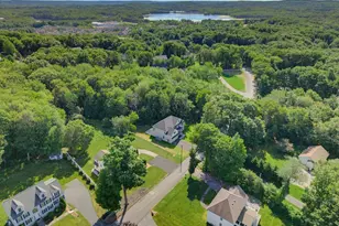 457 Walnut St, Shrewsbury, MA 01545 - Photo 4