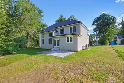 457 Walnut St, Shrewsbury, MA 01545 - Photo 2