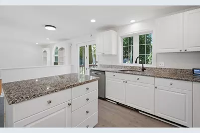 84 Chester St., Worcester, MA 01605 - Photo 14
