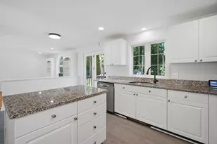 84 Chester St, Worcester, MA 01605 - Photo 14