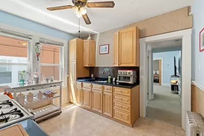 110 W Adams St, Somerville, MA 02144 - Photo 14
