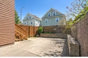 110 W Adams St, Somerville, MA 02144 - Photo 26