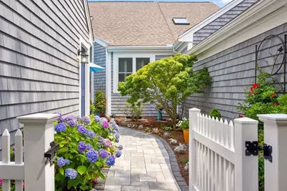 78 Holbeck Cor #78, Plymouth, MA 02360 - Photo 2