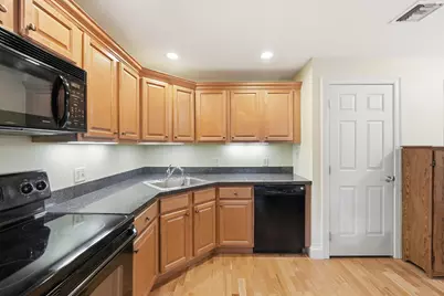 7 Crescent Way #306, Sturbridge, MA 01518 - Photo 10