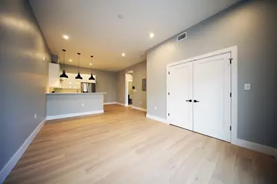 60 Cross St E #109, Somerville, MA 02145 - Photo 2