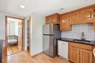 152 Davis St, Quincy, MA 02170 - Photo 12