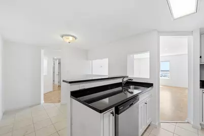 165 Cottage #701, Chelsea, MA 01250 - Photo 4