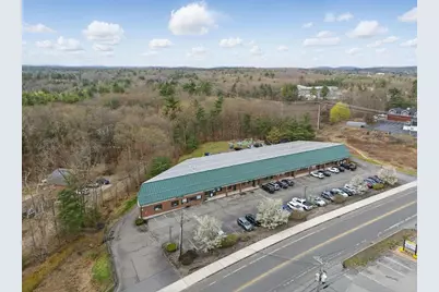 939 Salem St #5, Groveland, MA 01834 - Photo 2