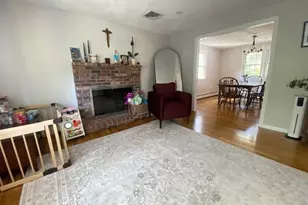 64 Haverhill St, Reading, MA 01867 - Photo 6