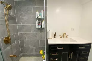 64 Haverhill St, Reading, MA 01867 - Photo 10
