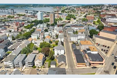 315 Washington St, Fall River, MA 02721 - Photo 12