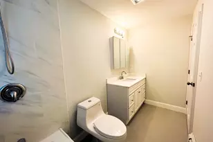 27 Waverly St, Boston, MA 02135 - Photo 4