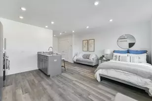 585 Essex St, Lynn, MA 01901 - Photo 2